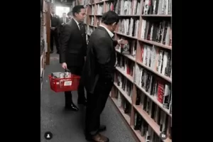 Presiden Prabowo Subianto Menyempatkan Waktu untuk Berbelanja Buku di Tengah Kunjungan Kerjanya ke AS