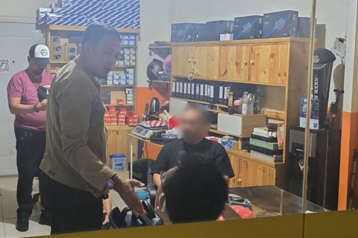 2 WN China Ditangkap Gegara Unggah Konten Negatif Petugas Imigrasi di area Bandara Soetta