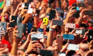 Komdigi Jamin Sinyal Seluler Aman kemudian Stabil ketika Lebaran 2025