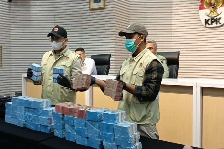 Kronologi OTT 3 Anggota DPRD OKU serta juga Kepala Dinas, Uang Rp2,6 Miliar hingga Fortuner Diamankan