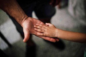 Ayah, Ada Banyak Kata yang Tak Pernah Terucap