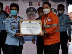 Undip Meraih Penghargaan atas Kontribusi dan Kerja Sama Layanan Center Imigrasi