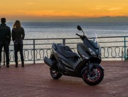 Burgman 150 Akhirnya Rilis! Suzuki Siap Lawan Yamaha NMAX dan Honda PCX