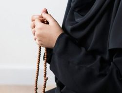 9 cara mengampuni suami berselingkuh dalam agama Islam