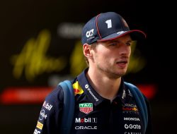 Verstappen Tanggapi Pesan Tim McLaren F1