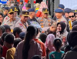 Enam Truk Bantuan Dibawa Kapolri Saat Kunjungi Pengungsian Aceh Tamiang