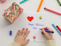 7 Ide Hadiah Sederhana yang Membuat Ibu Merasa Dicintai