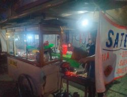 Belajar Kuat dari Penjual Sate: Hidup Harus Terus Berjalan Agar Api Tetap Menyala