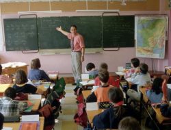 Contoh pidato wali kelas SD, SMP, dan SMA saat pembagian rapor semester 1 kurikulum merdeka