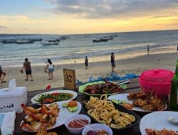 4 rekomendasi kuliner laut di tepi pantai Bali, nikmati makanan lezat dengan pemandangan luar biasa