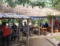 Warung Sate Maranggi Cigadung Jadi Tujuan Antrean Pembeli