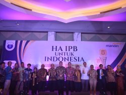Menerima Penghargaan Top 100 Alumni IPB, Ibas Ajak Alumni Berkontribusi Nyata untuk Bangsa