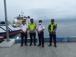 Pemeriksaan Kelayakan Kapal di Pelabuhan Tigaras oleh Kapolres Simalungun