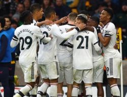 Hasil Liga Inggris: United Kalahkan Wolves 1-4, Naik ke Puncak Klasemen