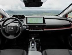 Toyota Prius 2026 Rilis di RI, Mobil Hybrid Mewah dengan Desain dan Fitur Terbaru