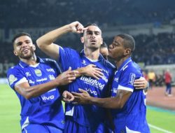 Kapan Tiket Persib vs Persija Dijual? Bobotoh Siap-siap!