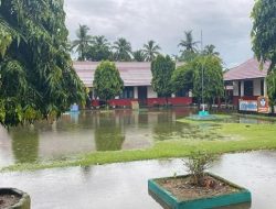 Kapolres OKU Timur Koordinasi Evakuasi Korban Banjir di Nusa Jaya, Keselamatan Jadi Prioritas