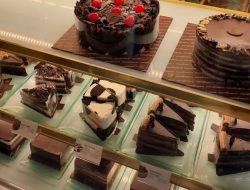 Mencicipi kelezatan cokelat Surabaya: Dari toko legendaris hingga kafe modern