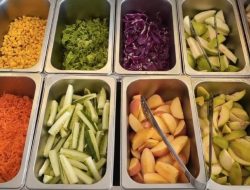 Itinerary wisata kuliner rujak prasmanan Balikpapan mulai Rp 5 ribu