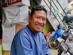 Ketua RW Usaha Bantu Keluarga Konsumen Penyedap di Papanggo Jakut