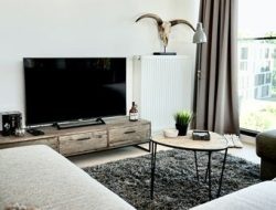 4 Makna Mimpi Menonton TV, Bisa Jadi Tanda Positif hingga Peringatan
