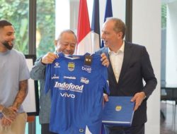 Dua Bulan Bersama Persib, Layvin Kurzawa Bocorkan Peran Andrew Jung dalam Adaptasi