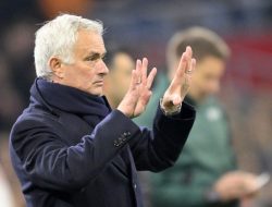 Jose Mourinho Siap Kembali Latih Klub Liga Inggris