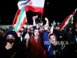 Ancaman Petrodolar, Iran Siapkan Tarif Selat Hormuz dengan Rial
